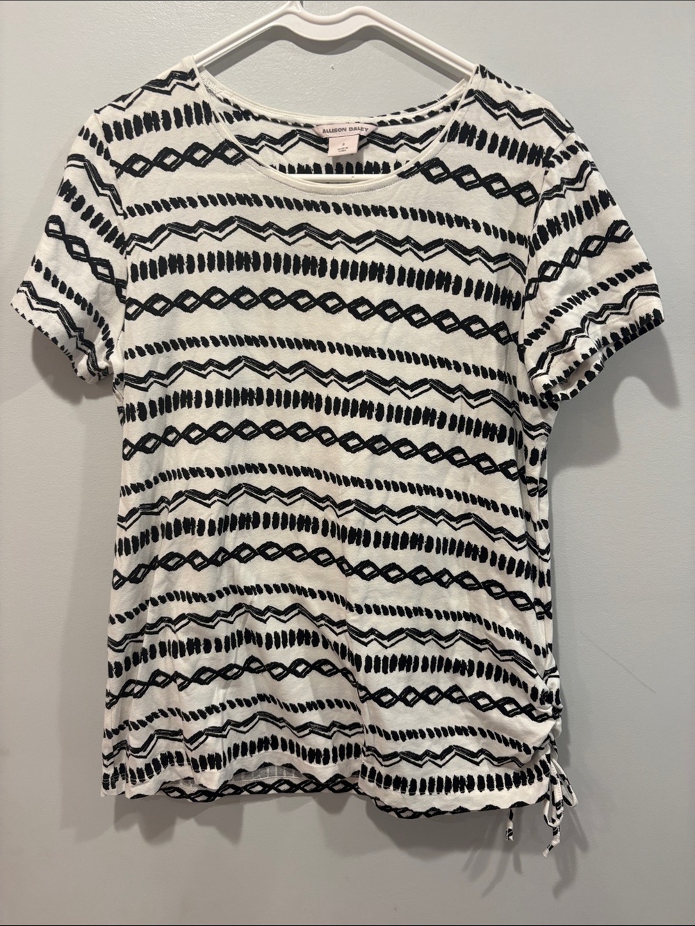 Allison Daley Black & White Stripe-Pattern Short Sleeve Tee ptp 19